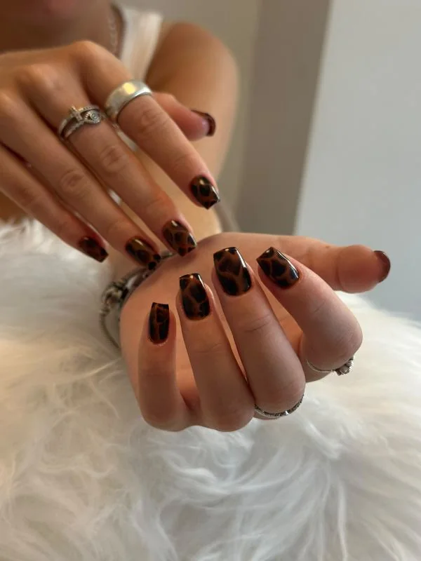 Ongles effet écaille de tortue